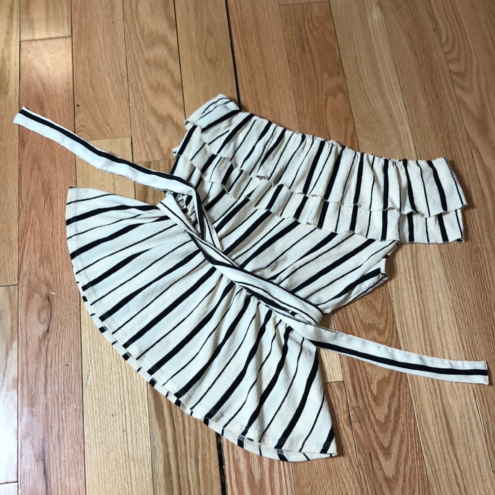 One-shoulder Top
